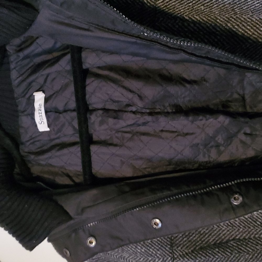 Ladies Fall/Winter Jacket - Picture 5 of 5
